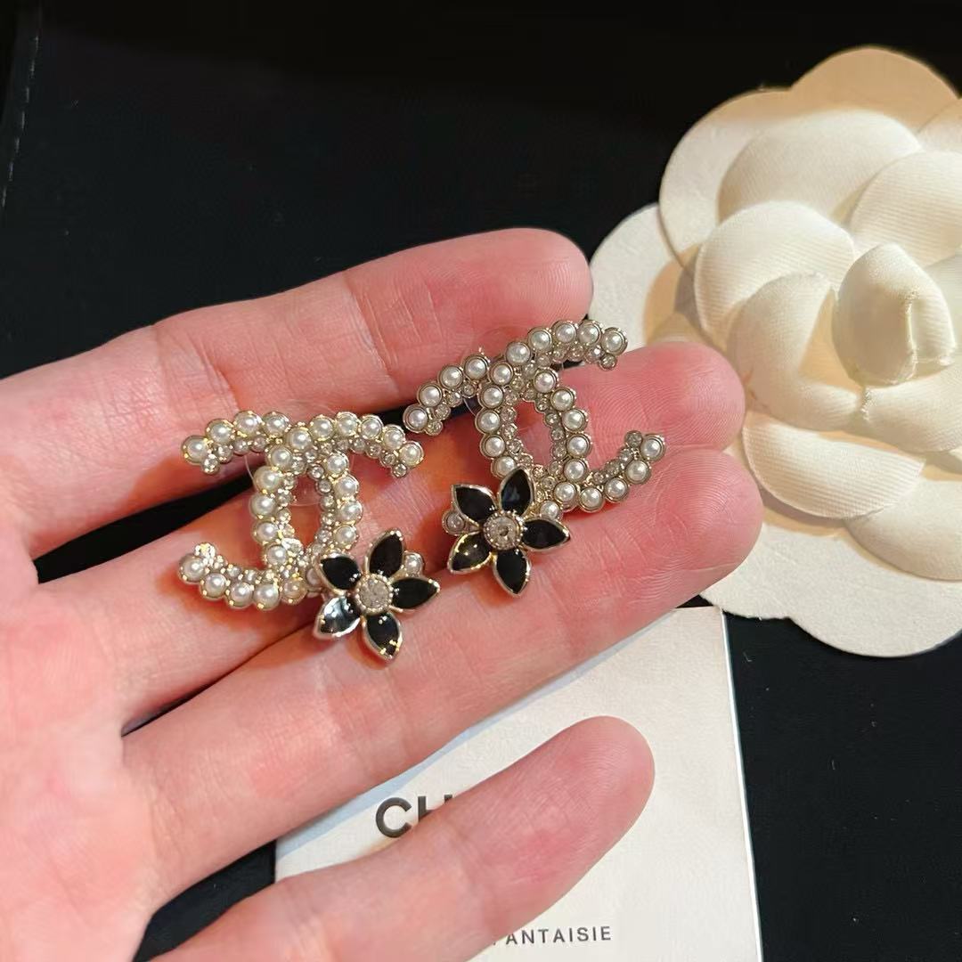 CHANE1 五花真珠イヤリング【50％割引+送料無料】