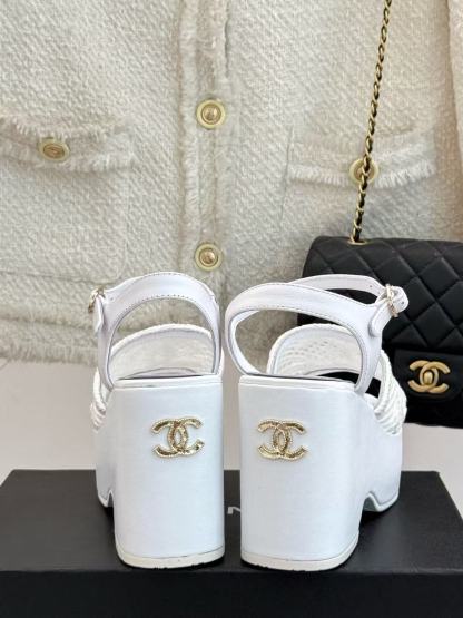 CHANE1 高品質ダブルC中空厚底サンダル【50％割引+送料無料】