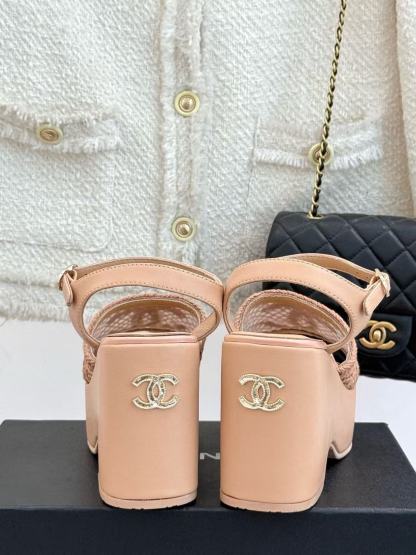 CHANE1 高品質ダブルC中空厚底サンダル【50％割引+送料無料】