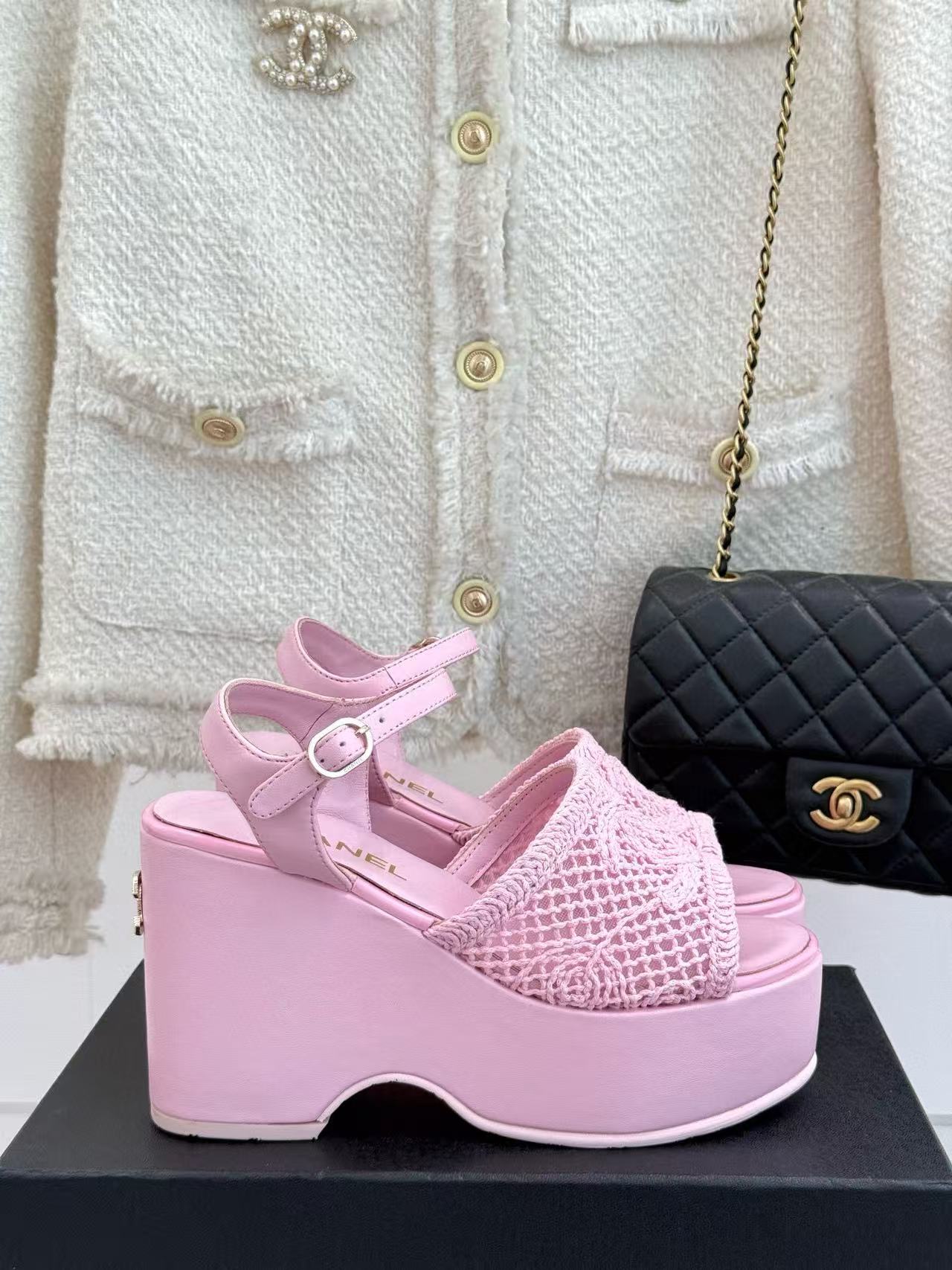 CHANE1 高品質ダブルC中空厚底サンダル【50％割引+送料無料】