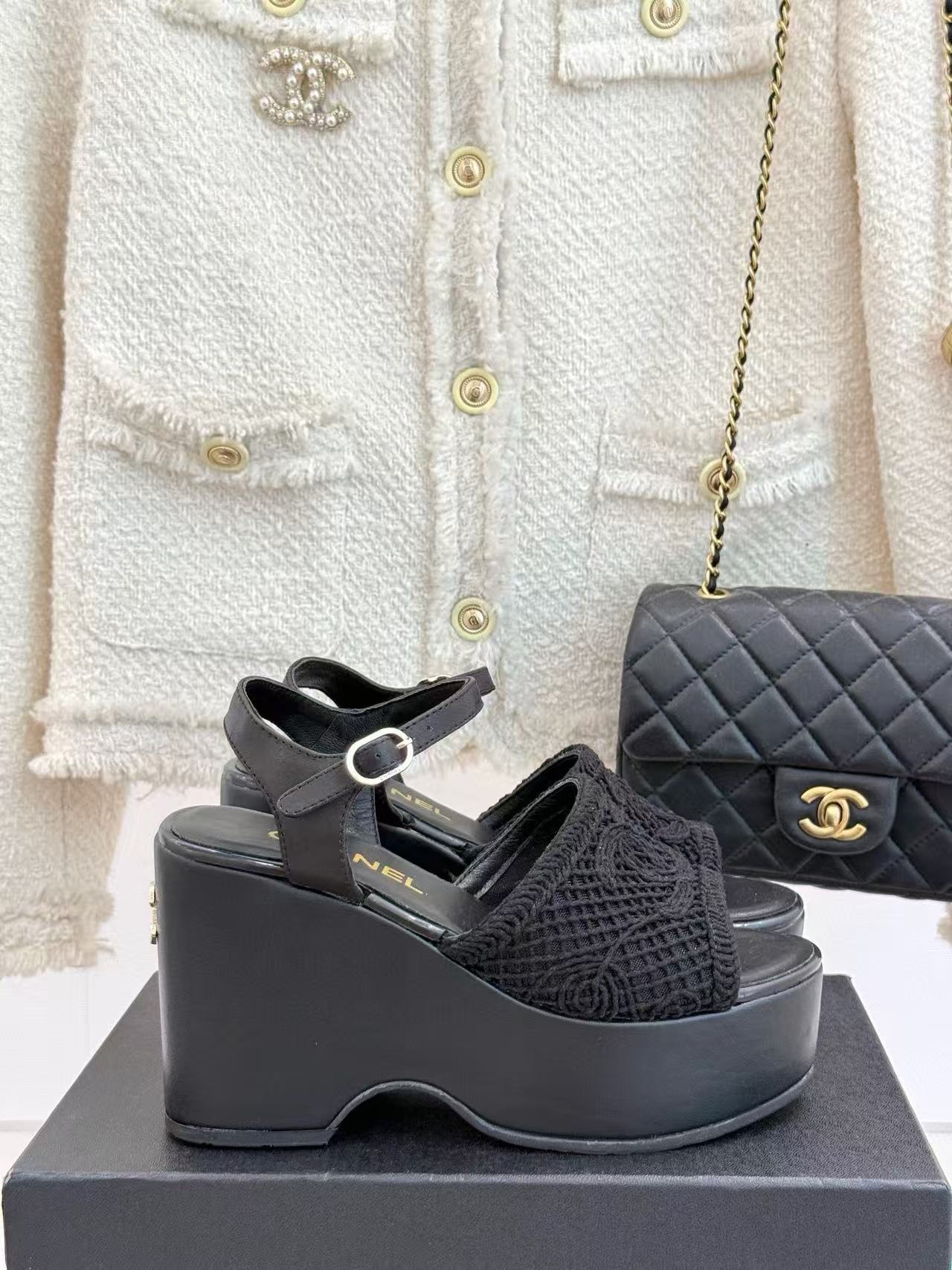 CHANE1 高品質ダブルC中空厚底サンダル【50％割引+送料無料】