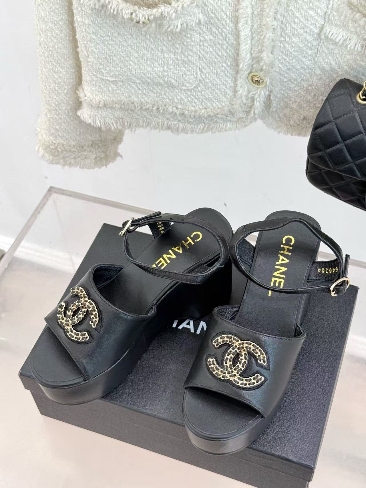 CHANE1 高品質ダブルCチェーン厚底サンダル【50％割引+送料無料】