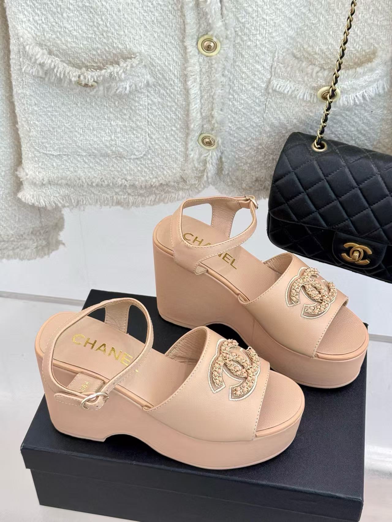 CHANE1 高品質ダブルCチェーン厚底サンダル【50％割引+送料無料】