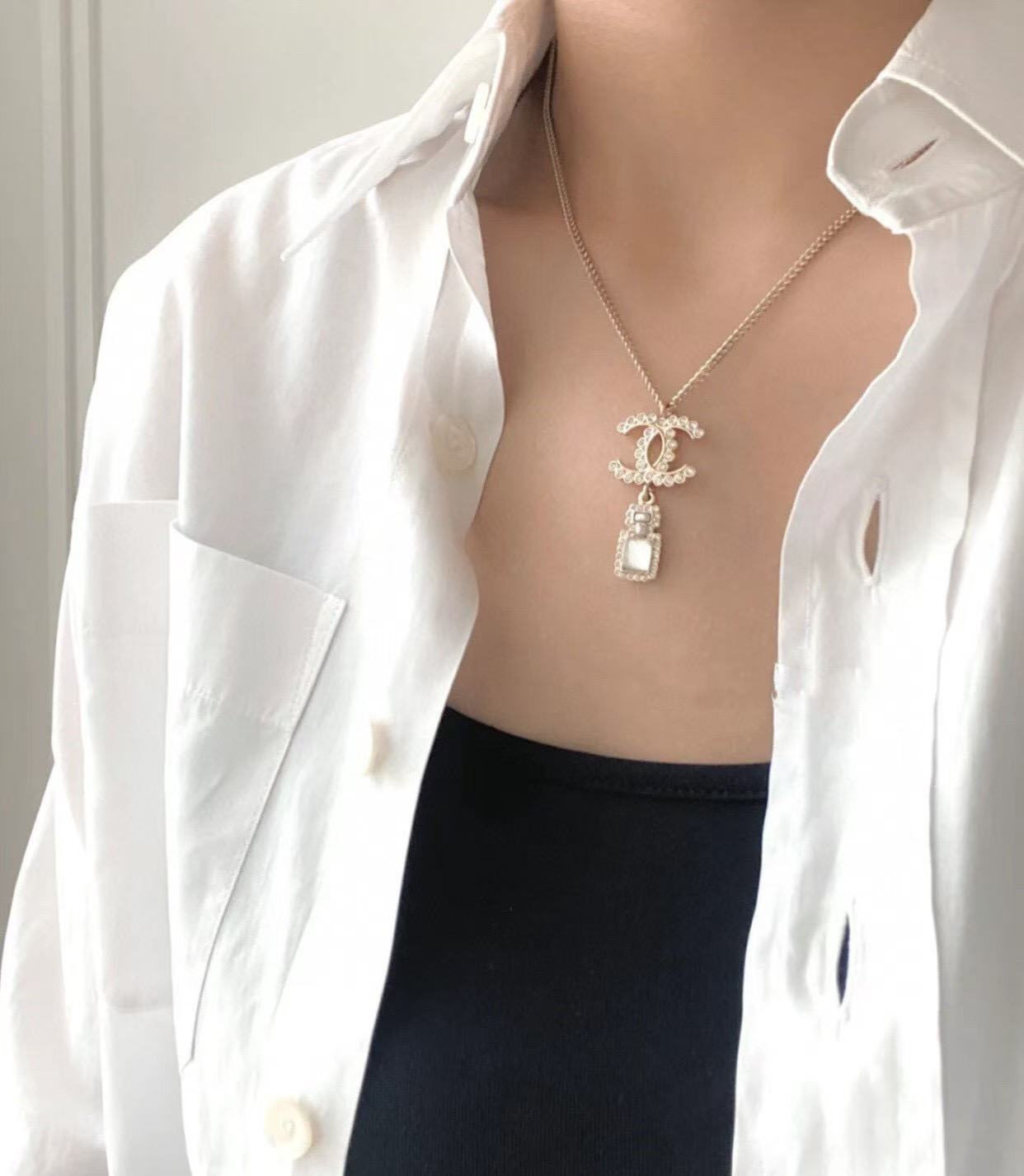 CHANE1 香水瓶 ダブルCネックレス【50％割引+送料無料】