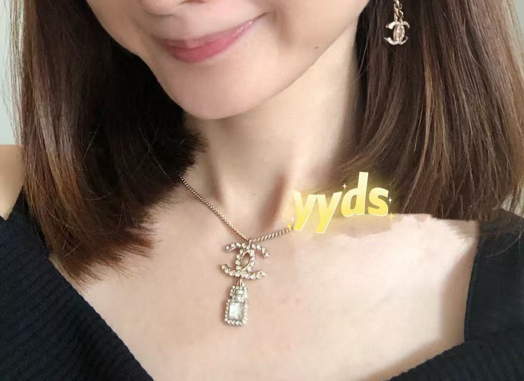 CHANE1 香水瓶 ダブルCネックレス【50％割引+送料無料】