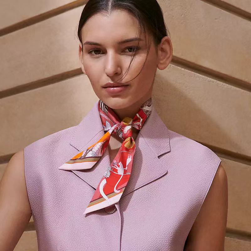 HERME5の高品質プリントシルクスカーフ【 50％割引+送料無料】