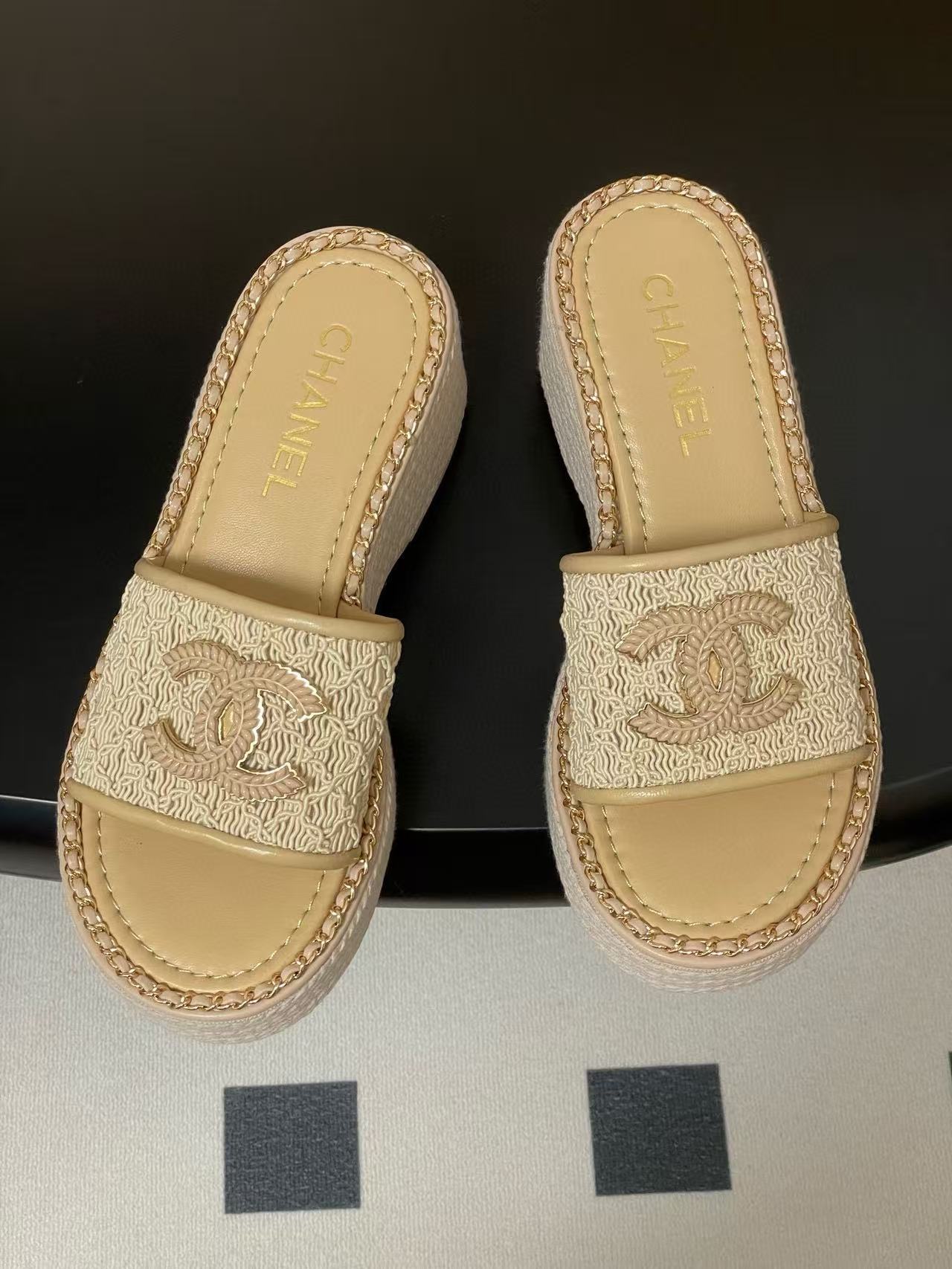 CHANE1 高品質チェーンダブルC文字厚底スリッパ【50％割引+送料無料】