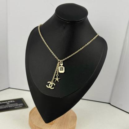 CHANE1 香水瓶五芒星ネックレス【 50％割引+送料無料】