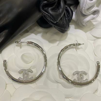 CHANE1 フープ ホロー ラインストーン ダブルC イヤリング【 50％割引+送料無料】