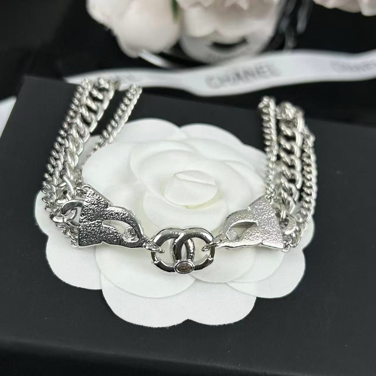 CHANE1 ダブルC フルダイヤモンド 3層ネックレス【 50％割引+送料無料】