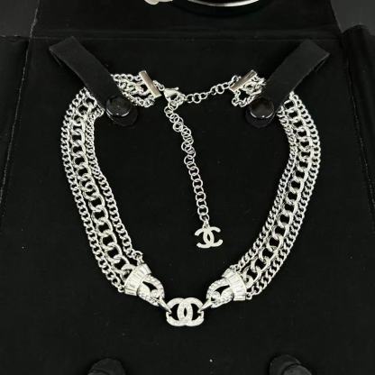 CHANE1 ダブルC フルダイヤモンド 3層ネックレス【 50％割引+送料無料】