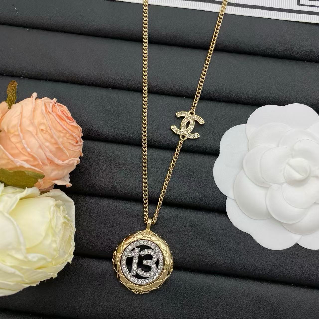 CHANE1 ダブルC ラウンドネックレス【 50％割引+送料無料】