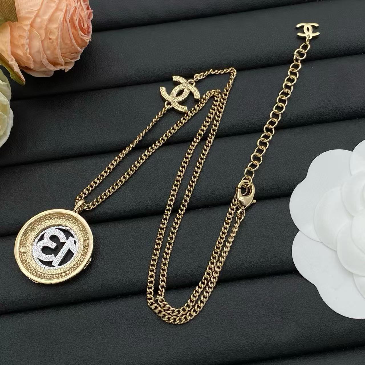 CHANE1 ダブルC ラウンドネックレス【 50％割引+送料無料】
