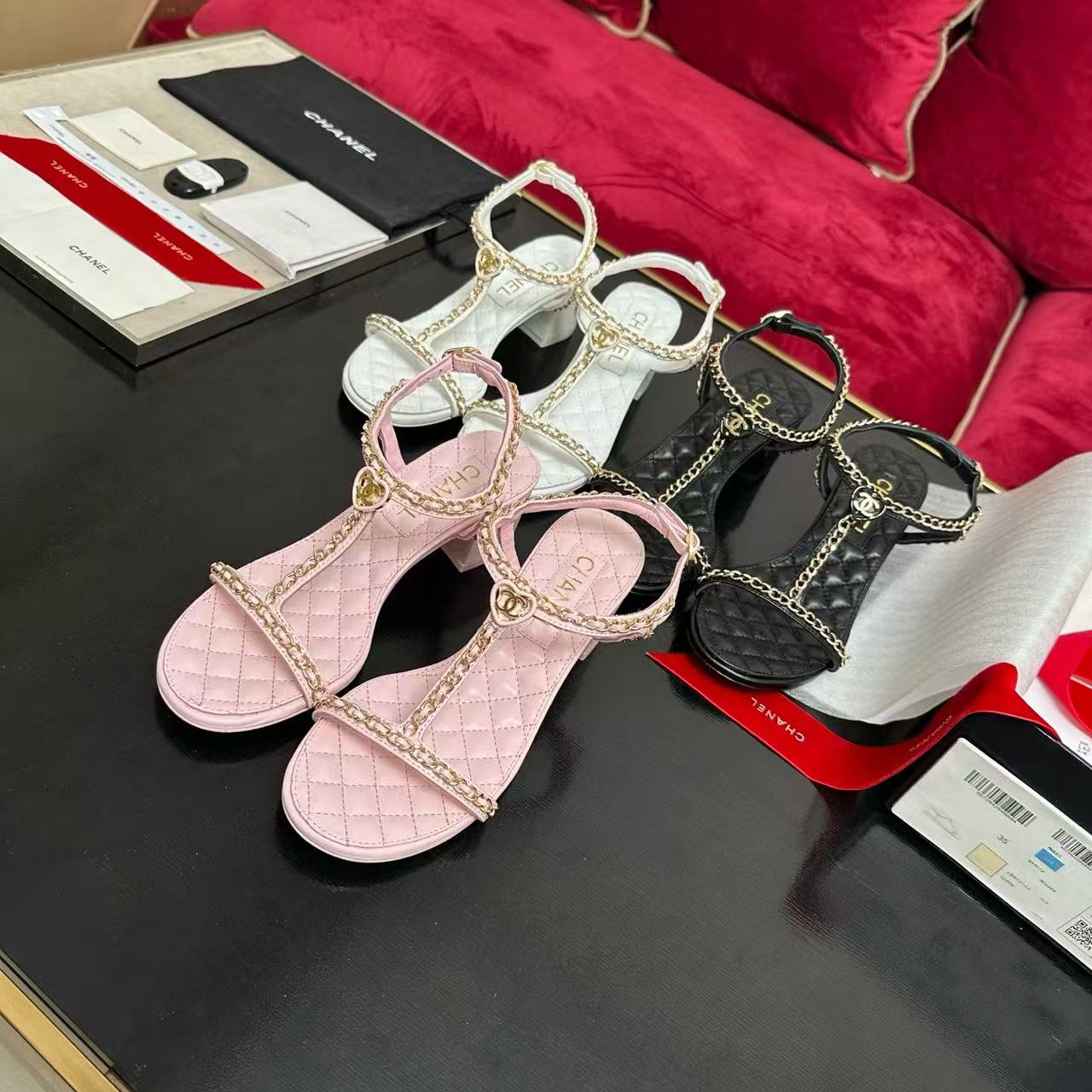 CHANE1 高品質チェーンハートローヒールサンダル【50％割引+送料無料】