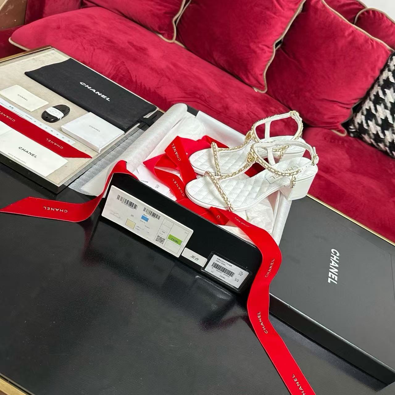 CHANE1 高品質チェーンハートローヒールサンダル【50％割引+送料無料】