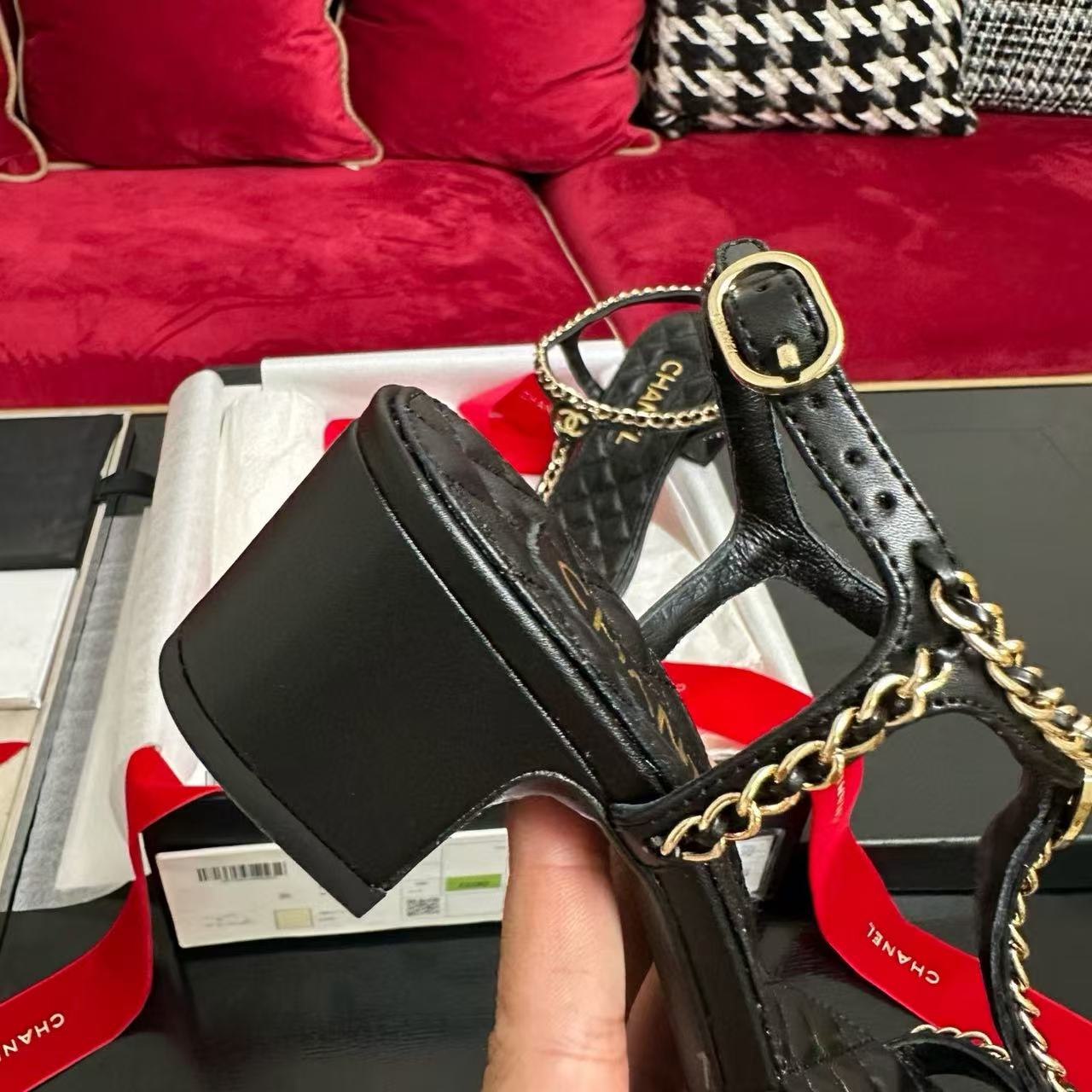 CHANE1 高品質チェーンハートローヒールサンダル【50％割引+送料無料】