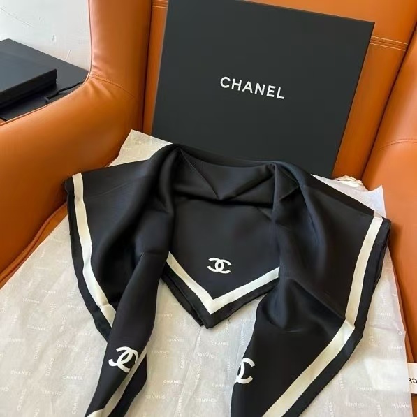 CHANE1 ダブルC シルクスカーフ【50％割引+送料無料】