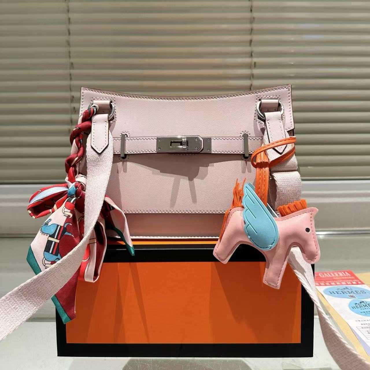 HERME5 jypsiereショルダーバッグ【 50％割引+送料無料】