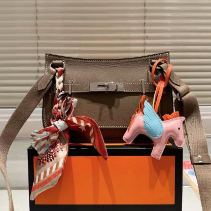 HERME5 jypsiereショルダーバッグ【 50％割引+送料無料】