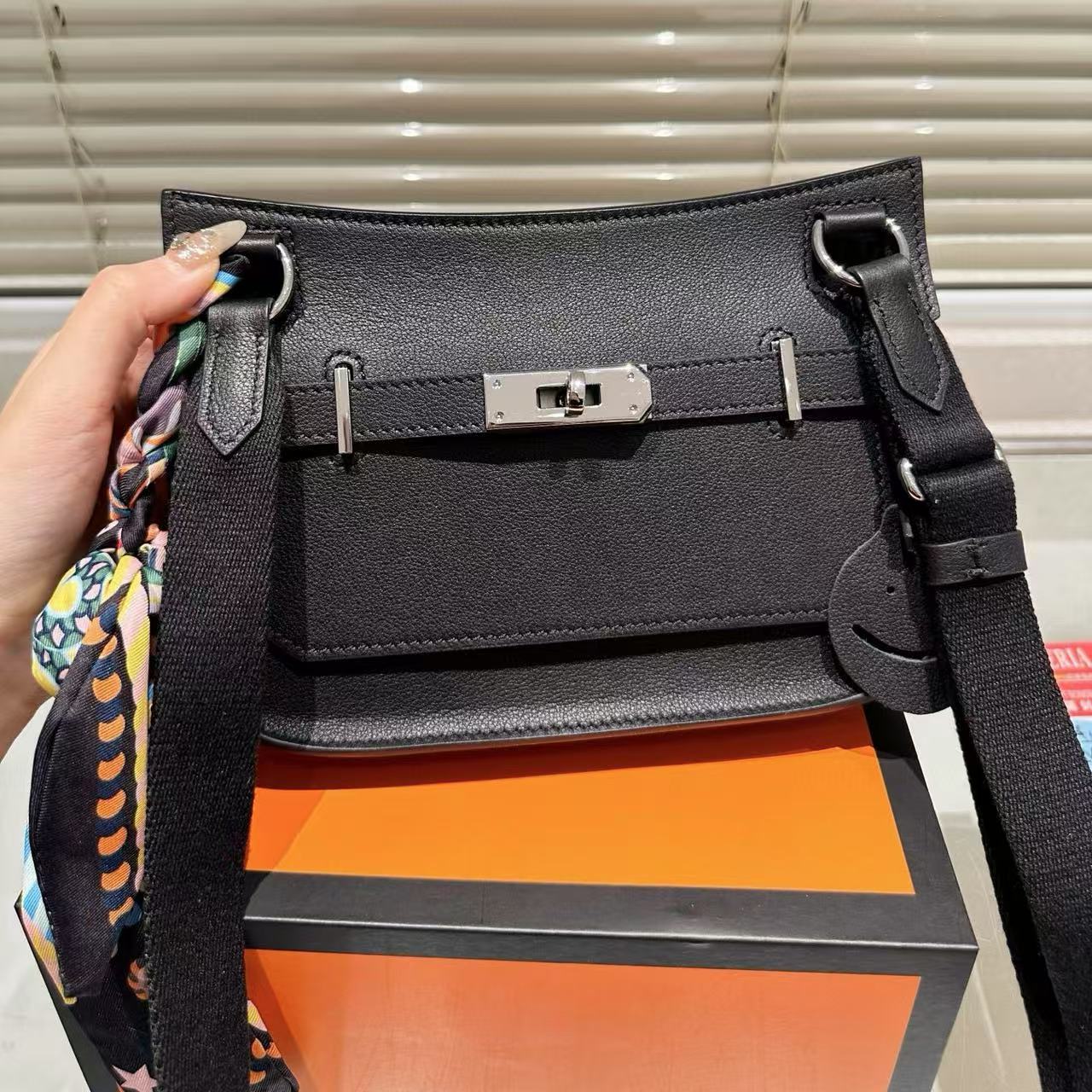 HERME5 jypsiereショルダーバッグ【 50％割引+送料無料】