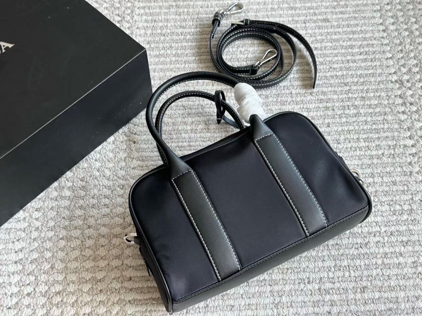 PR4DA 牛革ハンドバッグ【50％割引+送料無料】