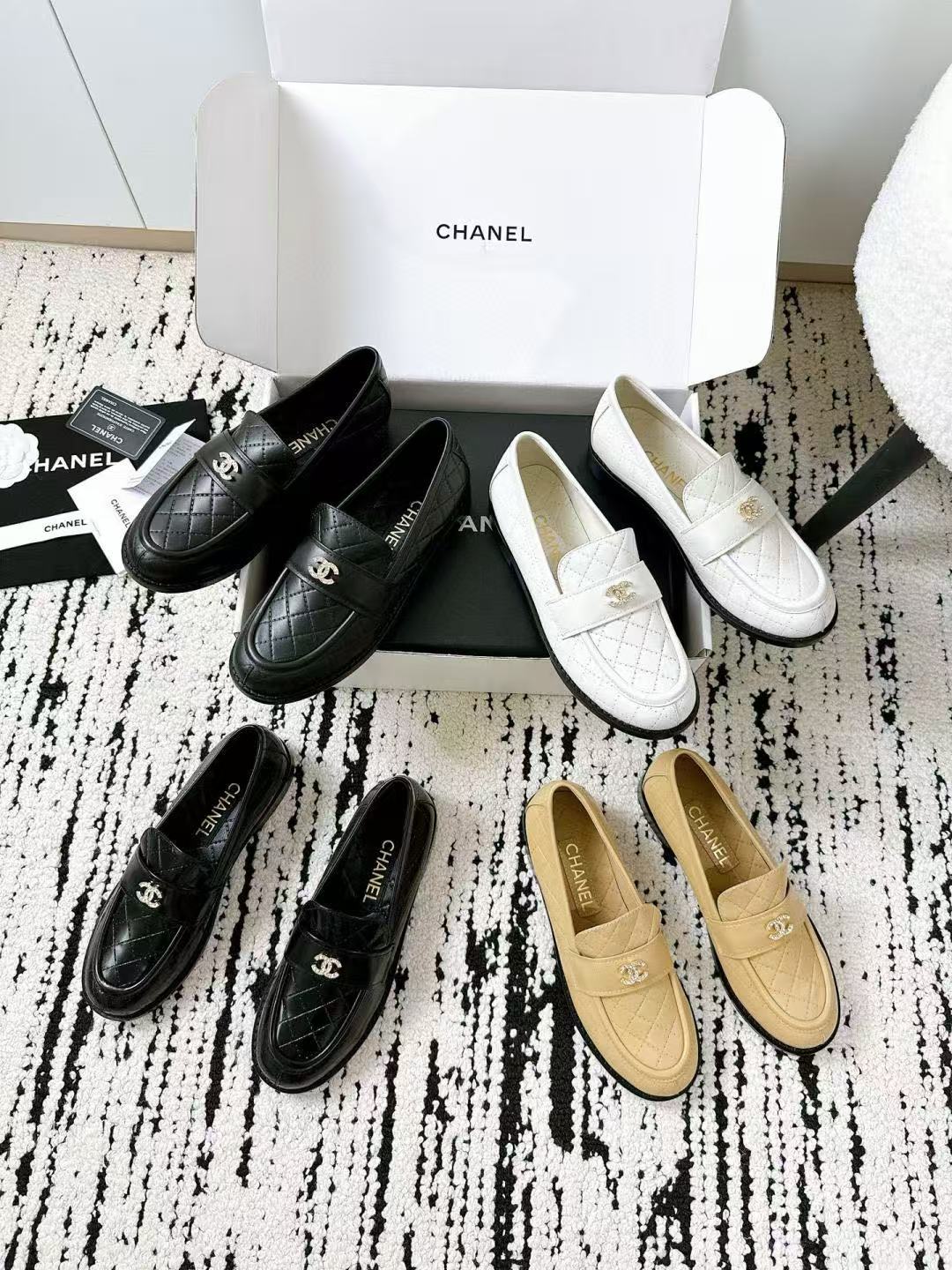 CHANE1 高品質ダブルCダイヤモンドバックルローファー【50％割引+送料無料】
