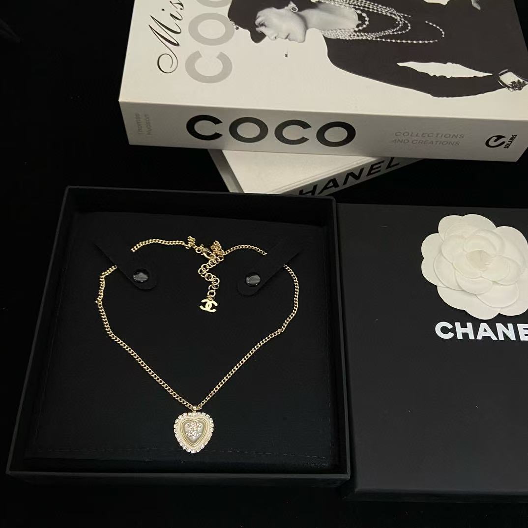 CHANE1 ダブルCハートエナメルネックレス【50％割引+送料無料】