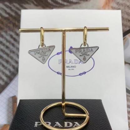 PR4DA トライアングルイヤリング【50％割引+送料無料】