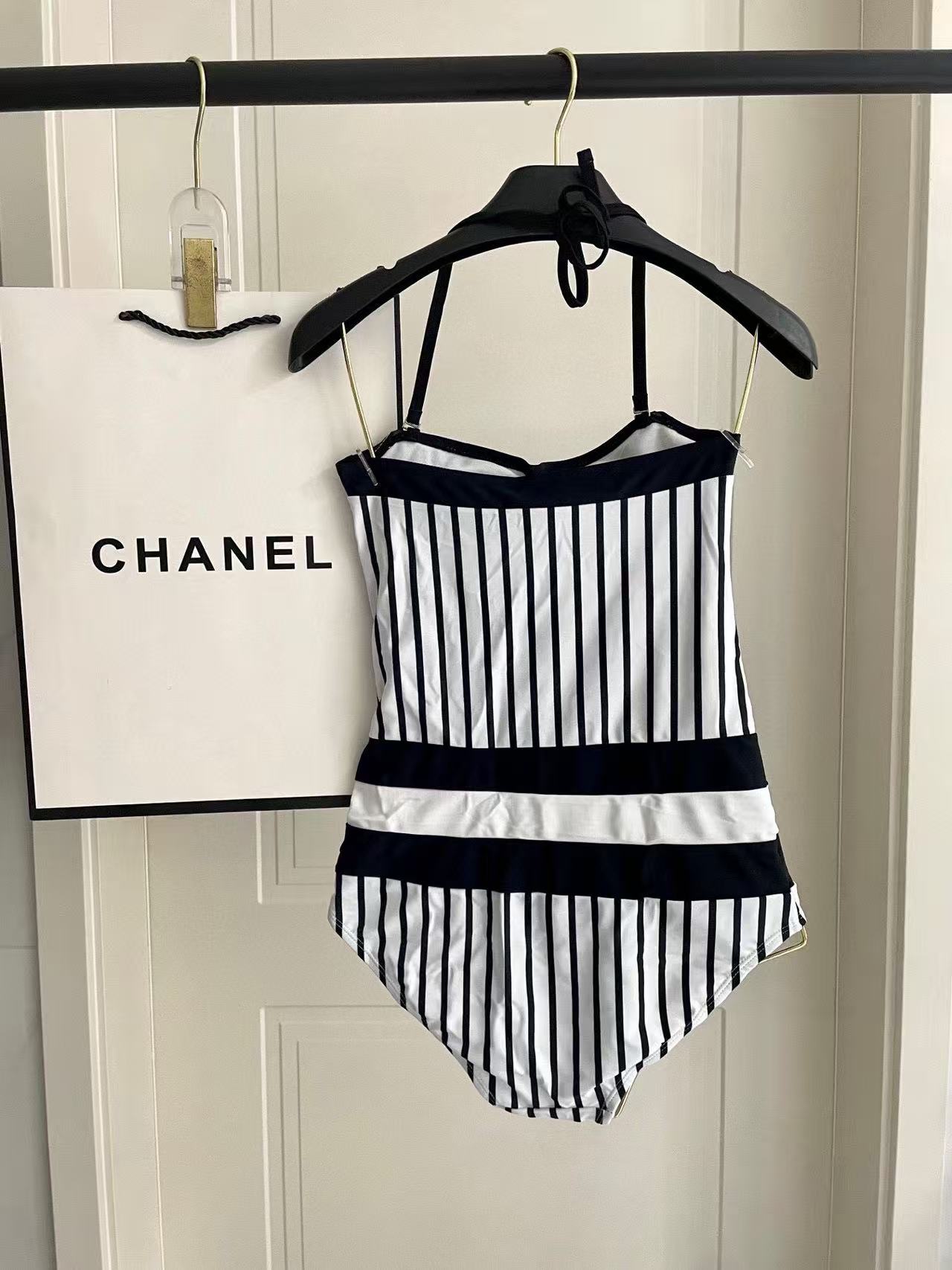 CHANE1 ブラック＆ホワイト ダブルC ワンピース水着【50％割引+送料無料】