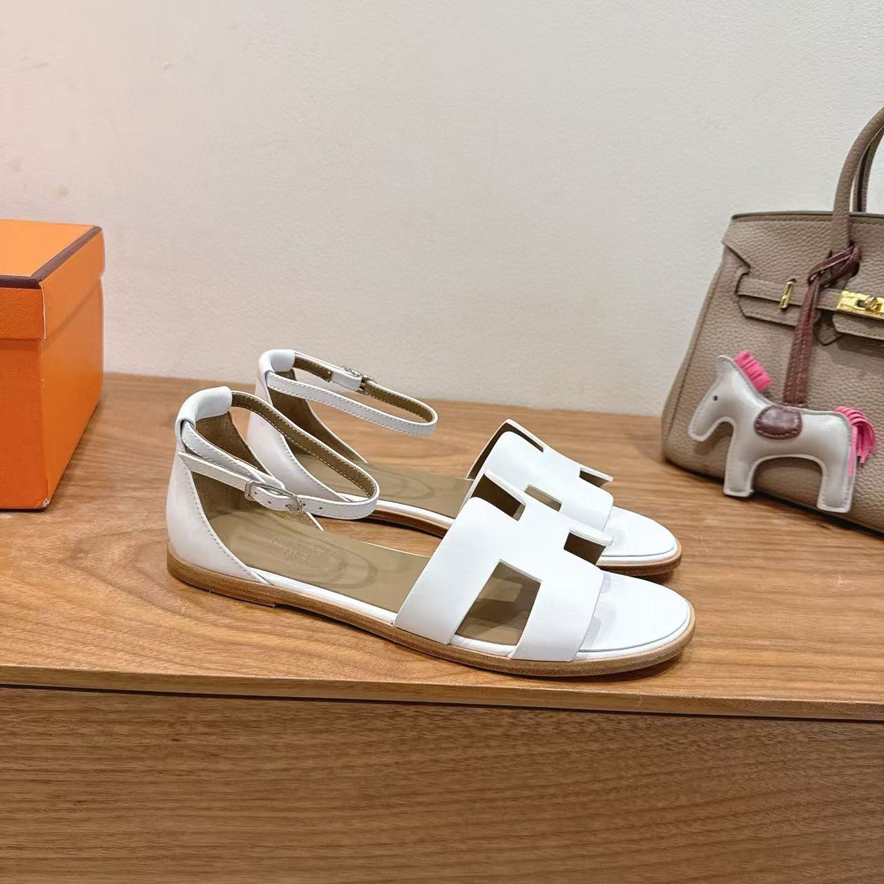 HERME5 高品質レザーフラットサンダル【50％割引+送料無料】
