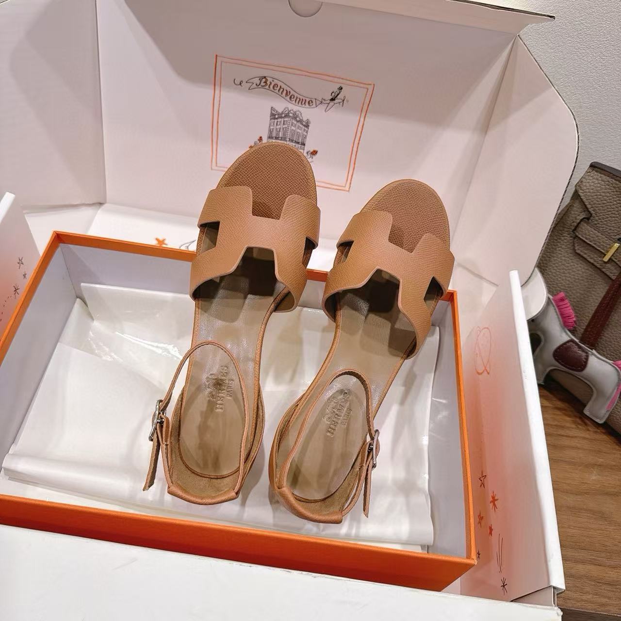 HERME5の高品質ローヒールサンダル【50％割引+送料無料】