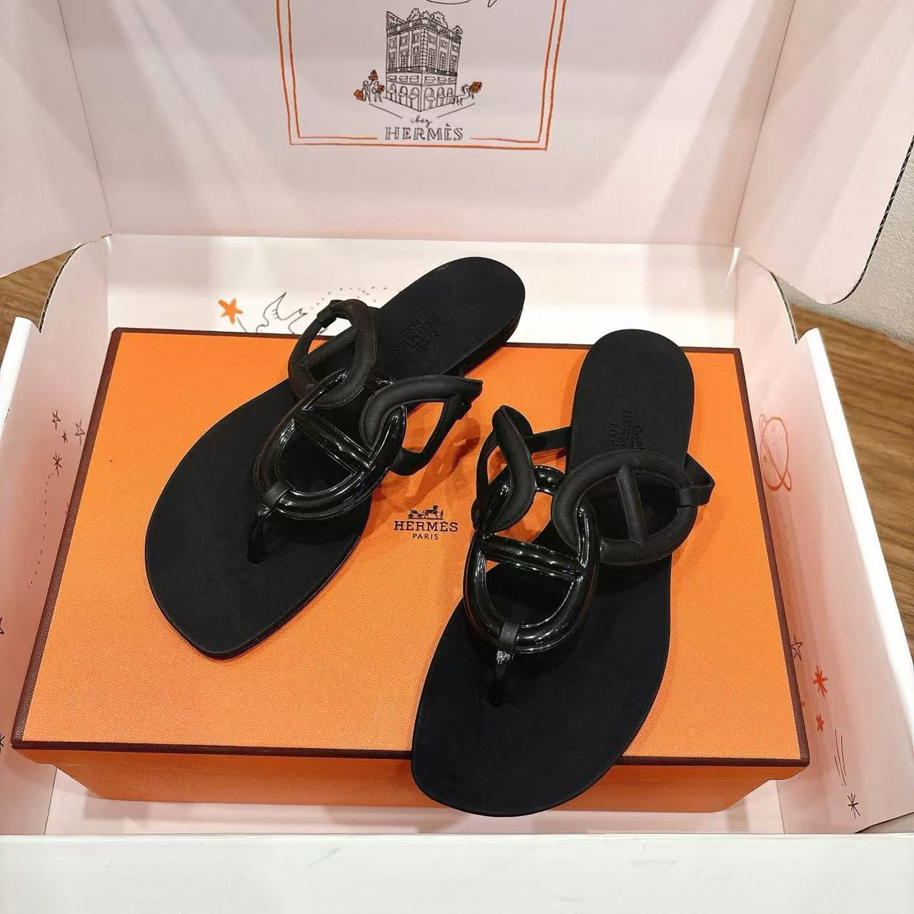 HERME5 高品質豚鼻スリッパ【50％割引+送料無料】