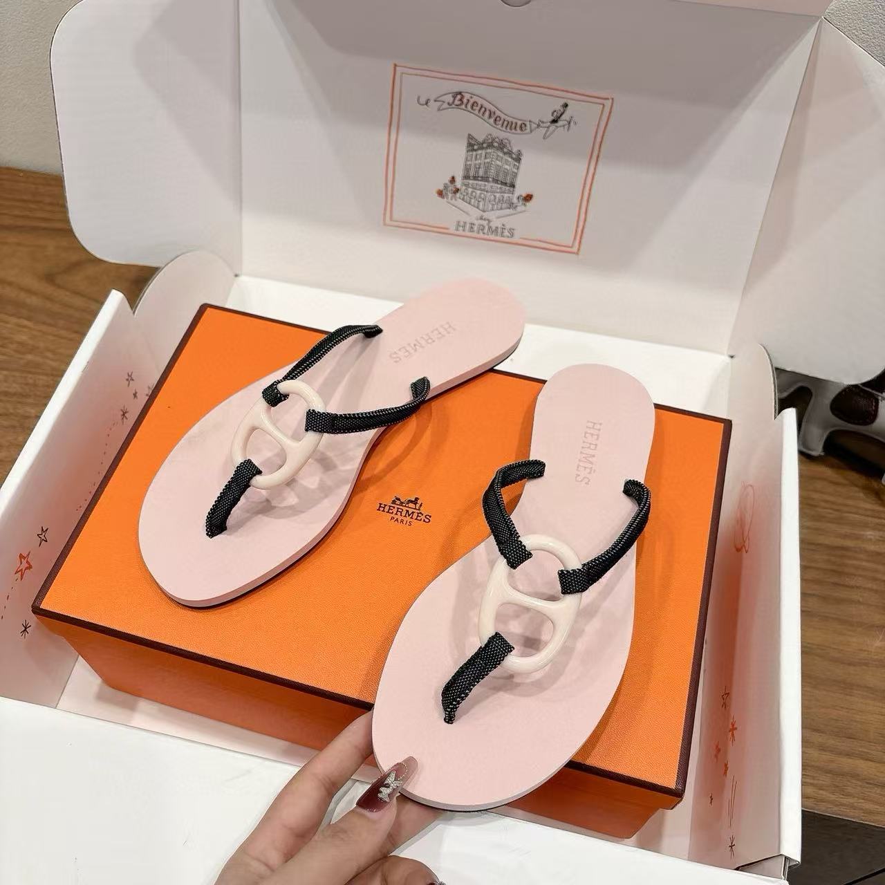 HERME5 高品質カラーマッチング豚鼻スリッパ【50％割引+送料無料】