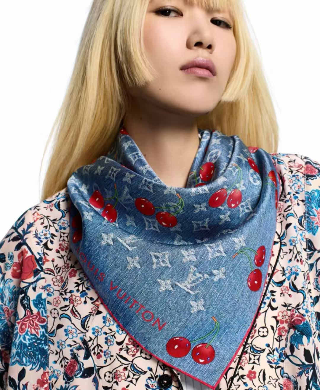 LVプリントのチェリースカーフ【50％割引+送料無料】