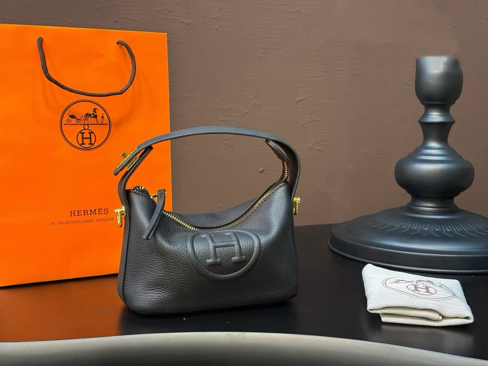 HERME5 レザーハンドバッグ【50％割引+送料無料】