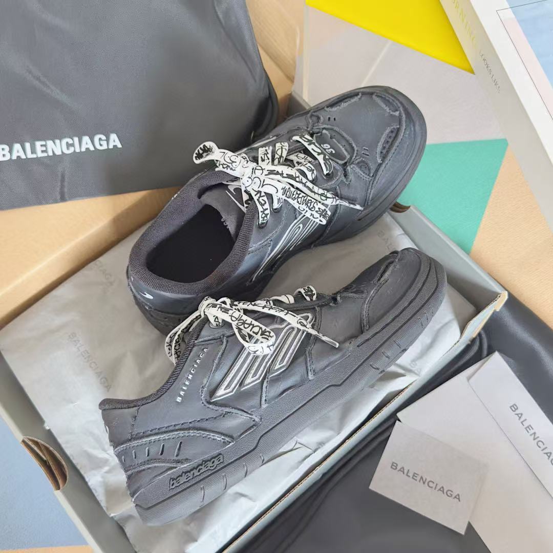 BALENC1AG 上質なダメージ加工カジュアルシューズ【50％割引+送料無料】