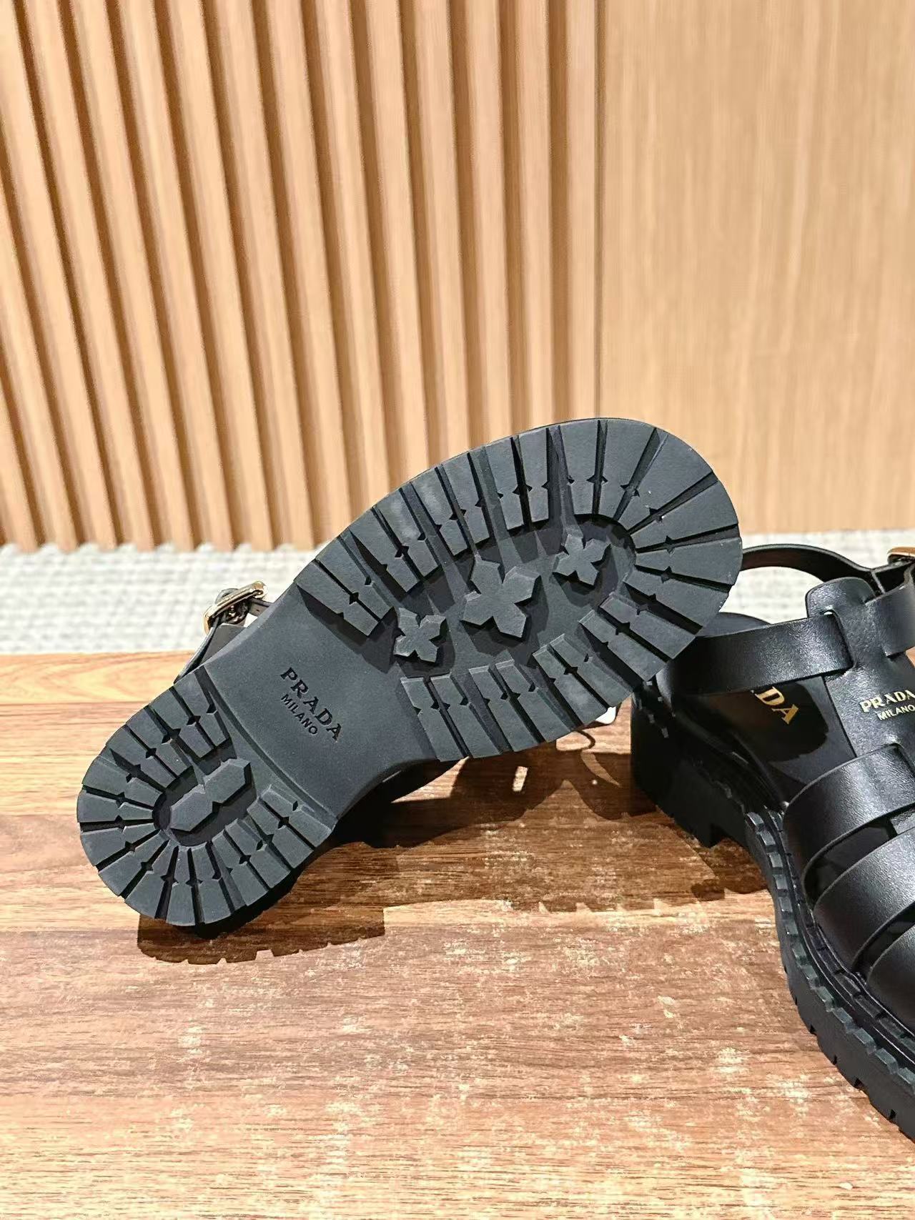 PR4DA 高品質厚底サンダル【50％割引+送料無料】