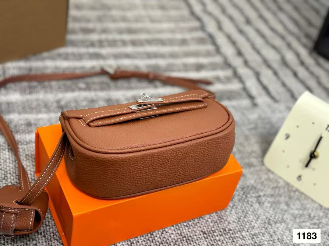 HERME5 レザー アンダーアームバッグ【50％割引+送料無料】