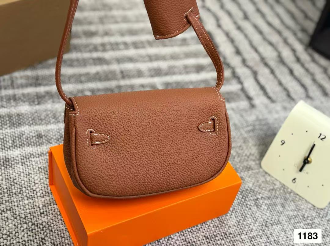 HERME5 レザー アンダーアームバッグ【50％割引+送料無料】