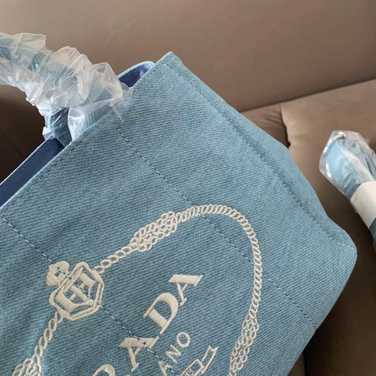 PR4DAデニムトートバッグ【50％割引+送料無料】