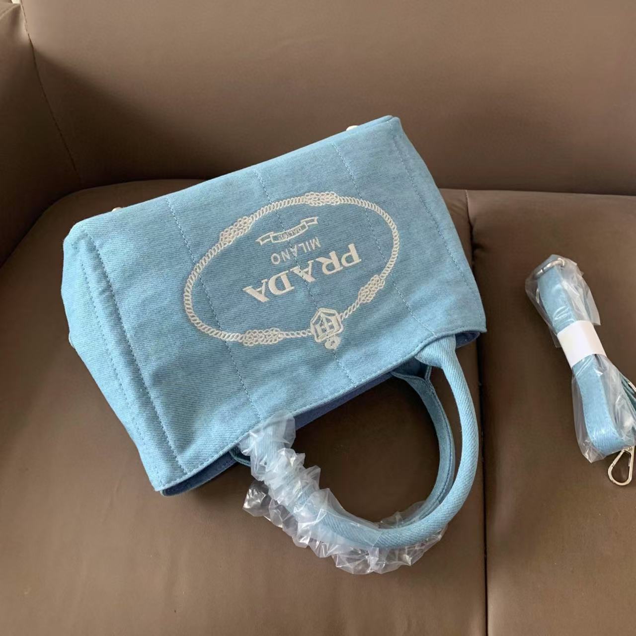 PR4DAデニムトートバッグ【50％割引+送料無料】