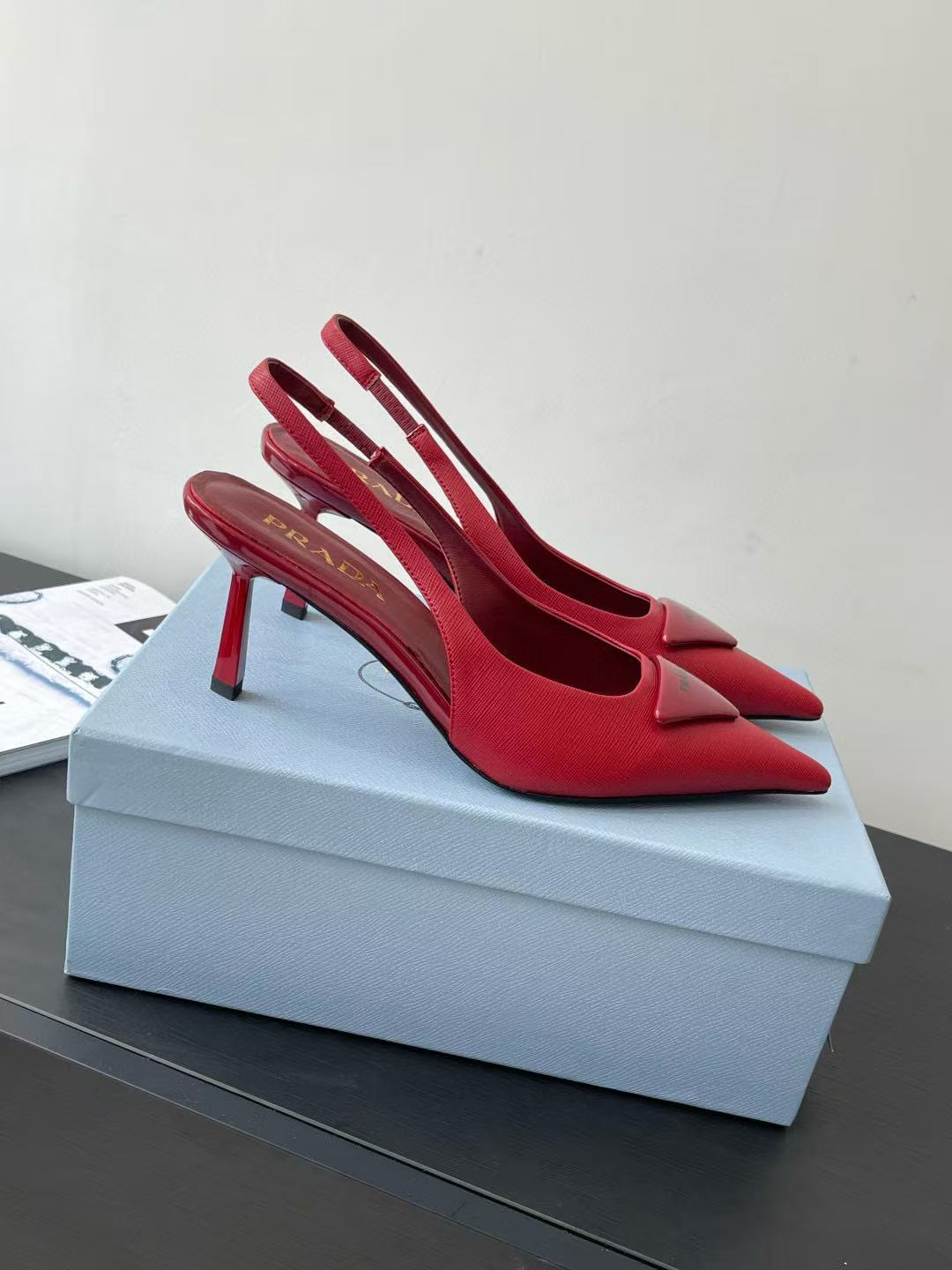 PR4DAの高品質ポインテッドハイヒール【50％割引+送料無料】