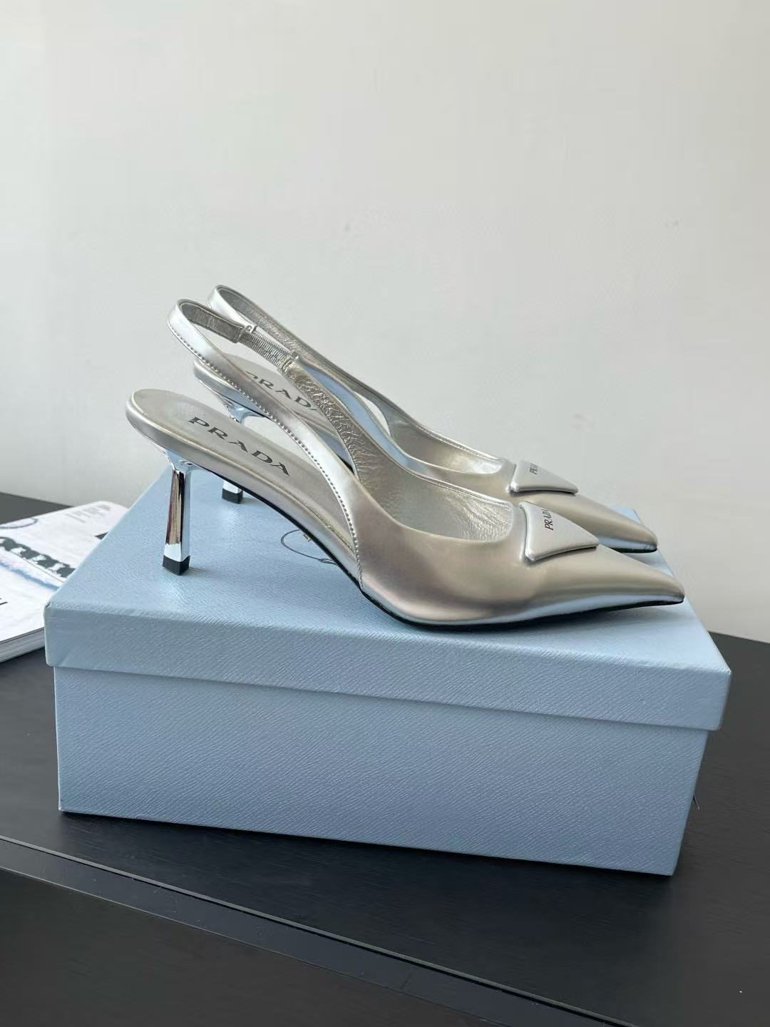 PR4DAの高品質ポインテッドハイヒール【50％割引+送料無料】