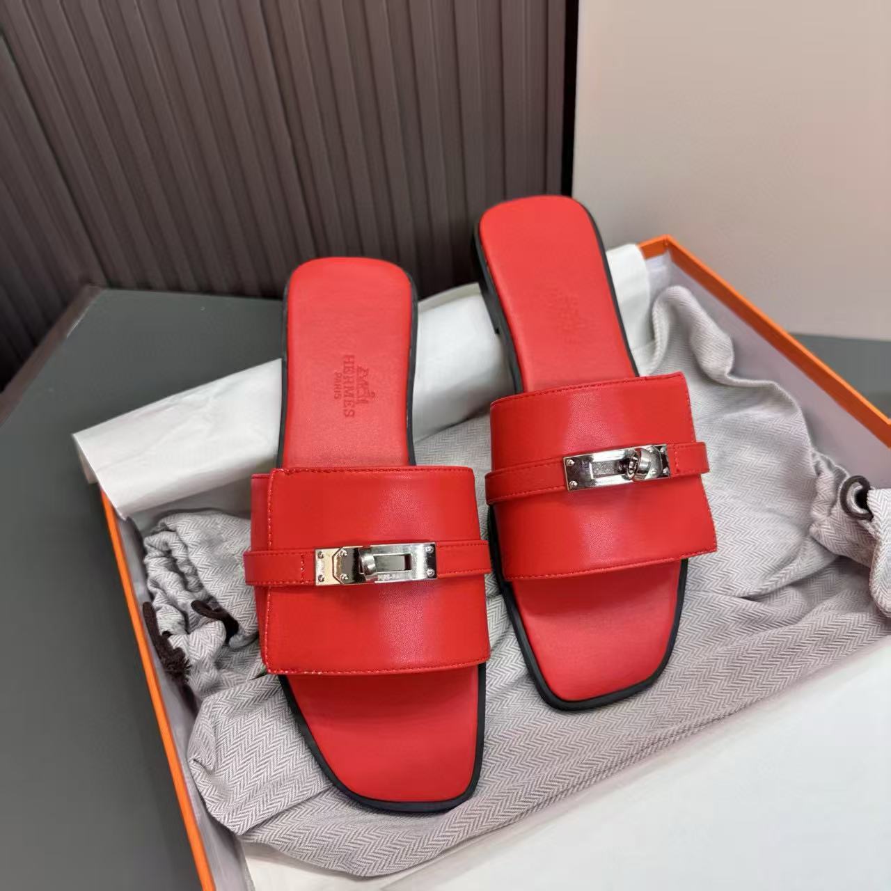 HERME5 高品質シンプルスリッパ【50％割引+送料無料】