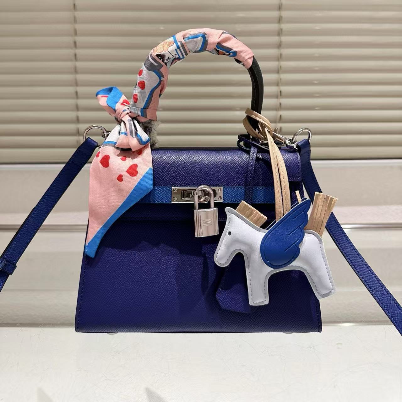 HERME5 高品質牛革ハンドバッグ【50％割引+送料無料】