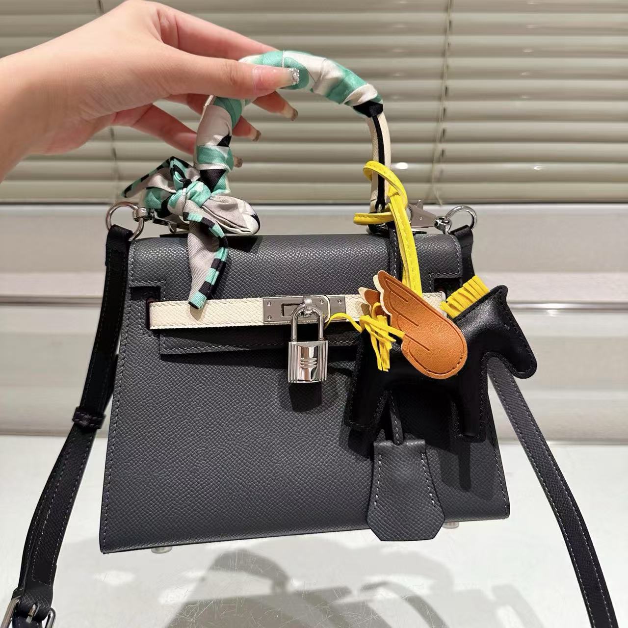 HERME5 高品質牛革ハンドバッグ【50％割引+送料無料】