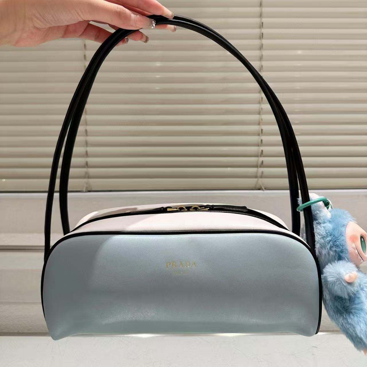 PR4DA シンプル アンダーアームバッグ【50％割引+送料無料】