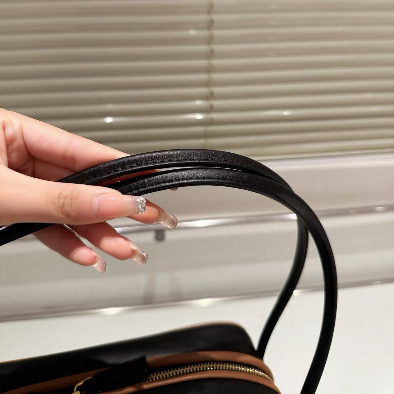 PR4DA シンプル アンダーアームバッグ【50％割引+送料無料】