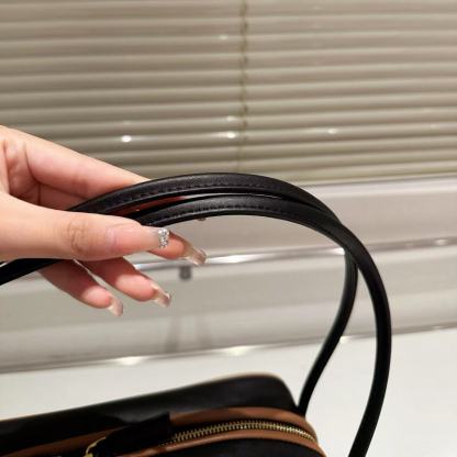 PR4DA シンプル アンダーアームバッグ【50％割引+送料無料】