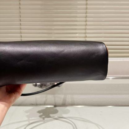 PR4DA シンプル アンダーアームバッグ【50％割引+送料無料】